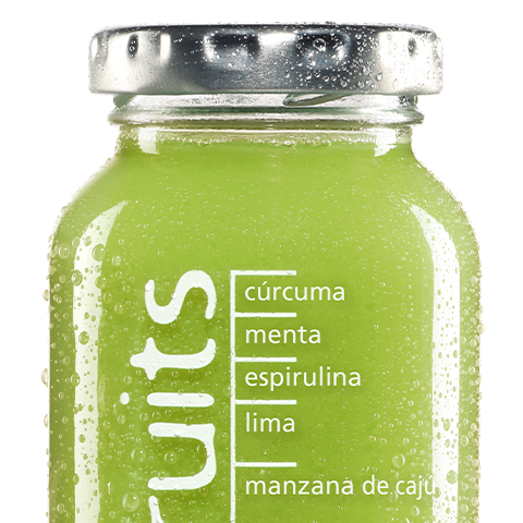 true fruits smoothie mint Einzelne Smoothieflasche des true fruits smoothies mint auf weißem Hintergrund