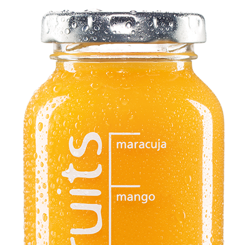 Einzelne Smoothieflasche des true fruits smoothies yellow auf weißem Hintergrund