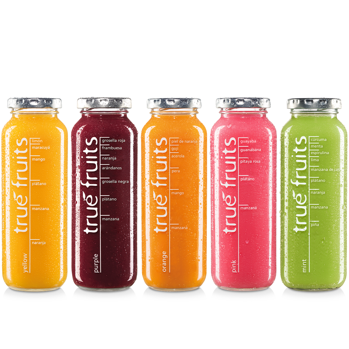 true fruits smoothies yellow bis green in Glasflaschen vor weißem Hintergrund