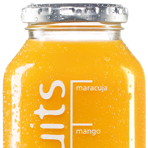 Einzelne Smoothieflasche des true fruits smoothies yellow auf weißem Hintergrund