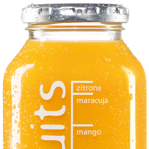 Einzelne Smoothieflasche des true fruits smoothies yellow auf weißem Hintergrund